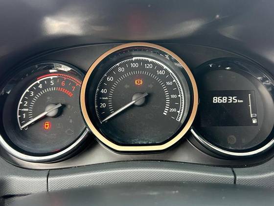 RENAULT DUSTER 1.6 16V SCE FLEX AUTHENTIQUE X-TRONIC RENAULT DUSTER 1.6 16V SCE FLEX AUTHENTIQUE X-TRONIC